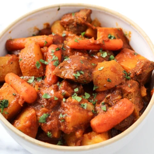 Simple beef curry with potatoes and carrots