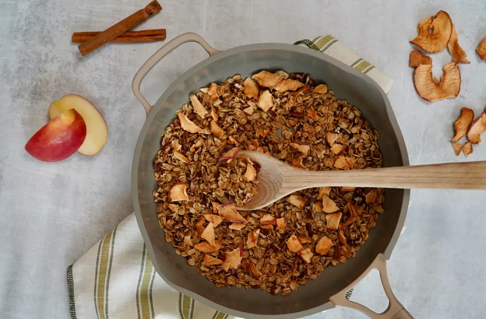 Apple Cinnamon Granola